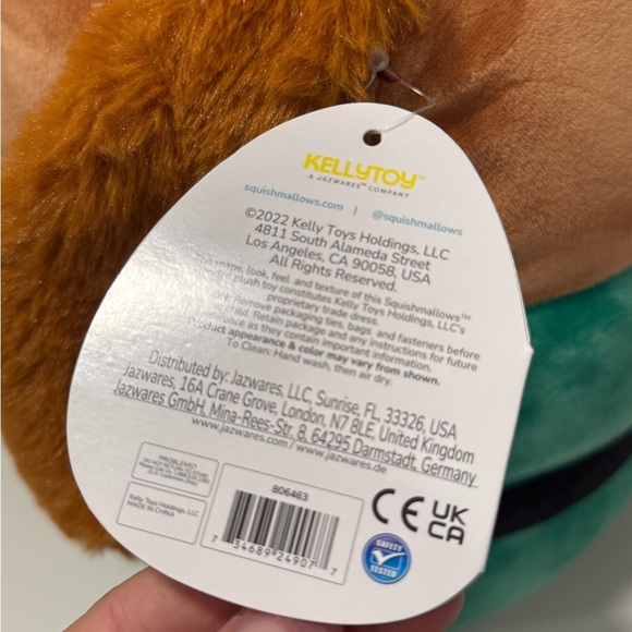Squishmallows- Darcy - Santa’s helper - Picture 5 of 8